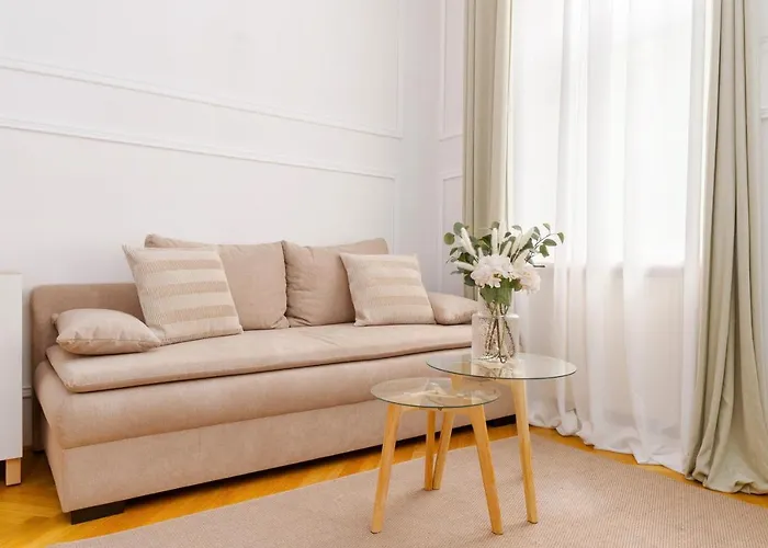 Апартаменти Designer Near Schoenbrunn Відень