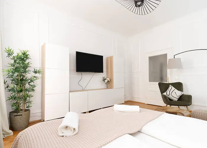 Designer Near Schoenbrunn * Відень