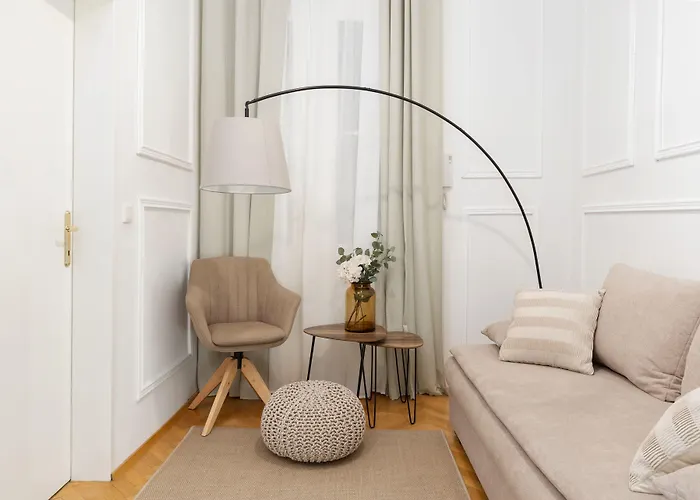 Designer Near Schoenbrunn Апартаменти